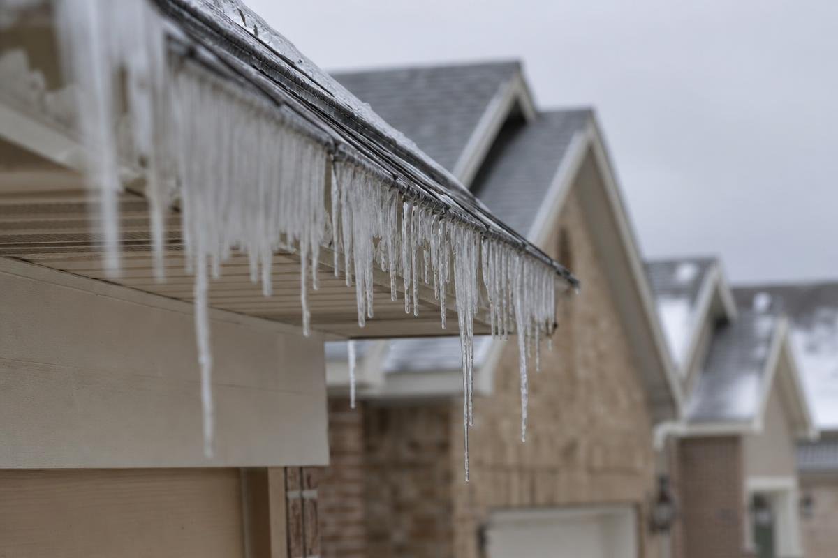 What Is an Ice Dam and Why Does It Damage Your Roof? — Pickle Roofing Solutions, Allen TX