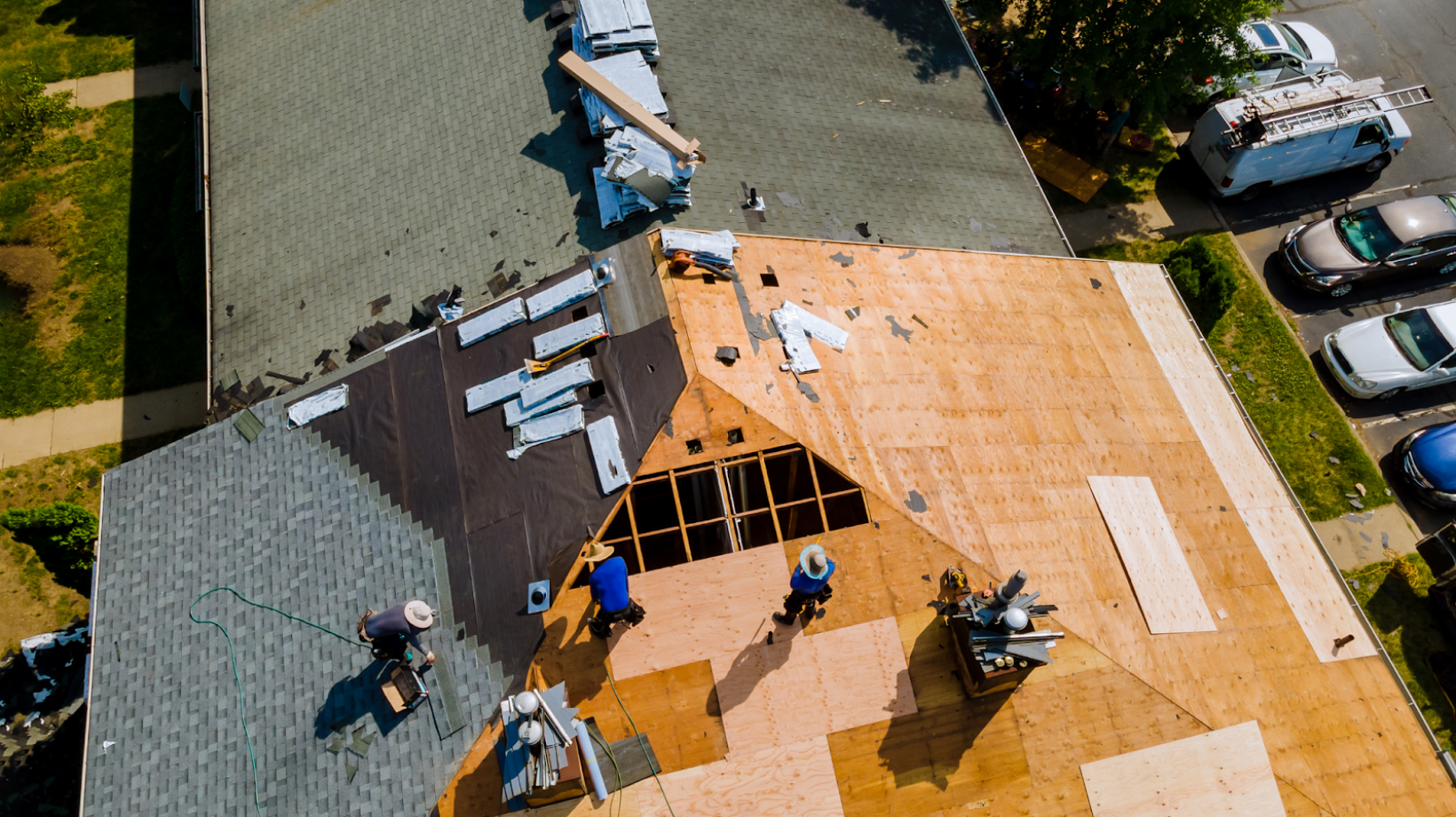 Essential Tips for Selecting the Right Roofing Contractor