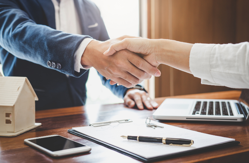 How Do Roofing Companies Work With Insurance Companies?