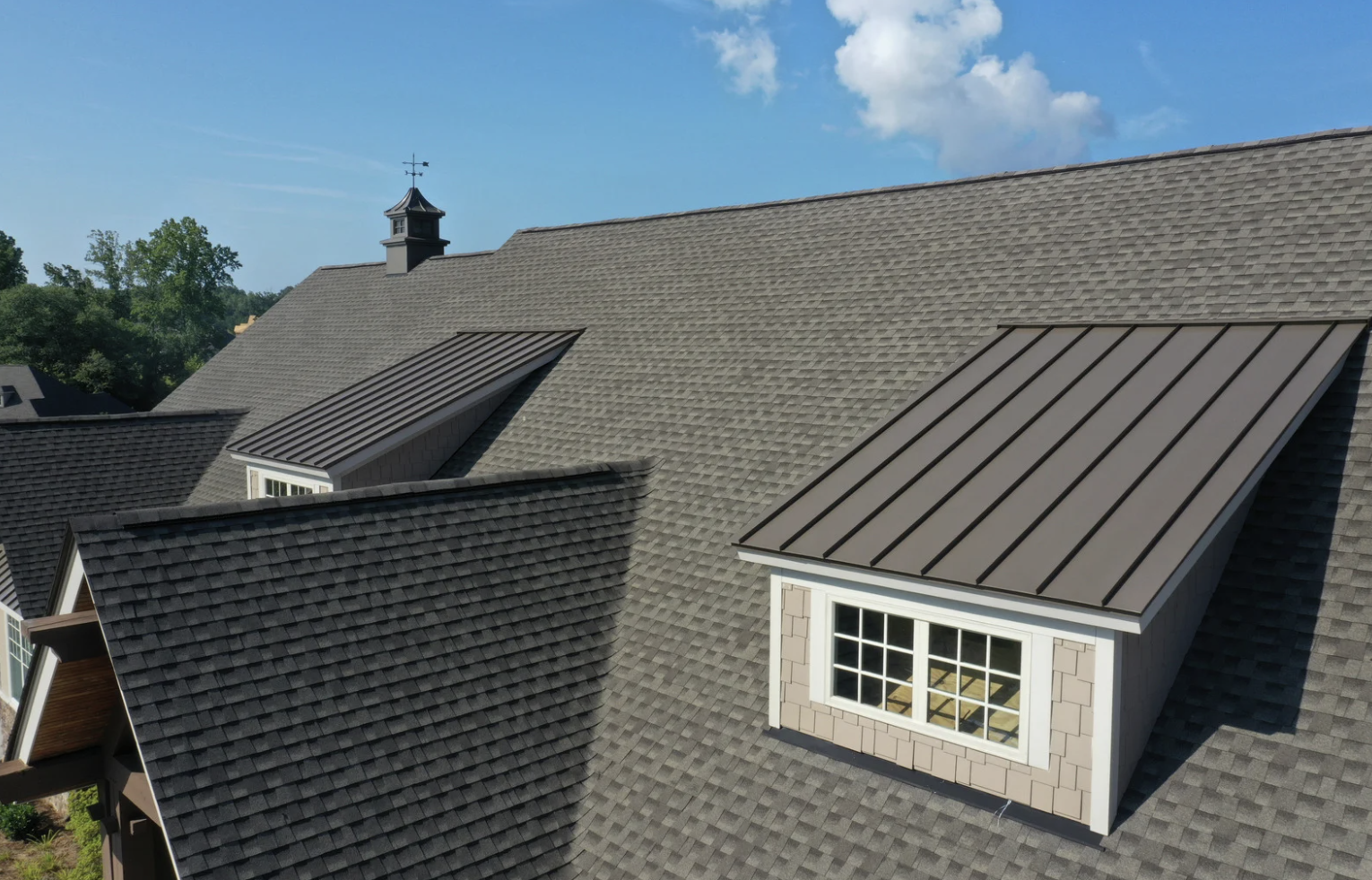 Metal vs Shingle Roofing: Which Option is Best for Your Home?
