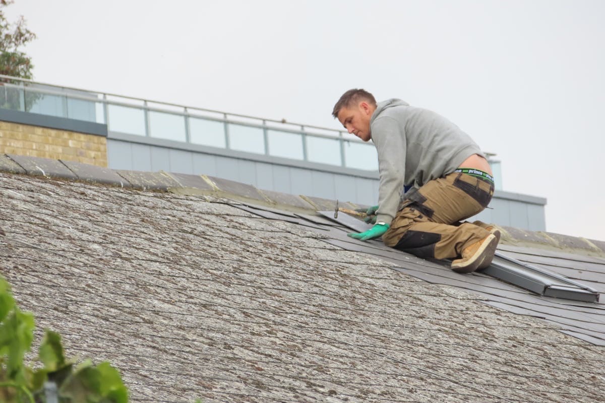 What Are Architectural Shingles vs 3-Tab Shingles? 2 Making the Right Choice for Your Home